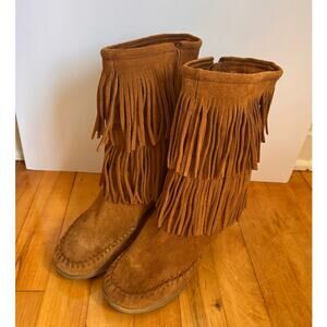 Minnetonka Women's Suede 2-Layer Fringe Wedge Boots 8.5 US 39 EU